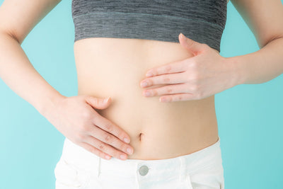 【40・50代女性向け】お腹周りの脂肪を落とす食事・運動のコツについて